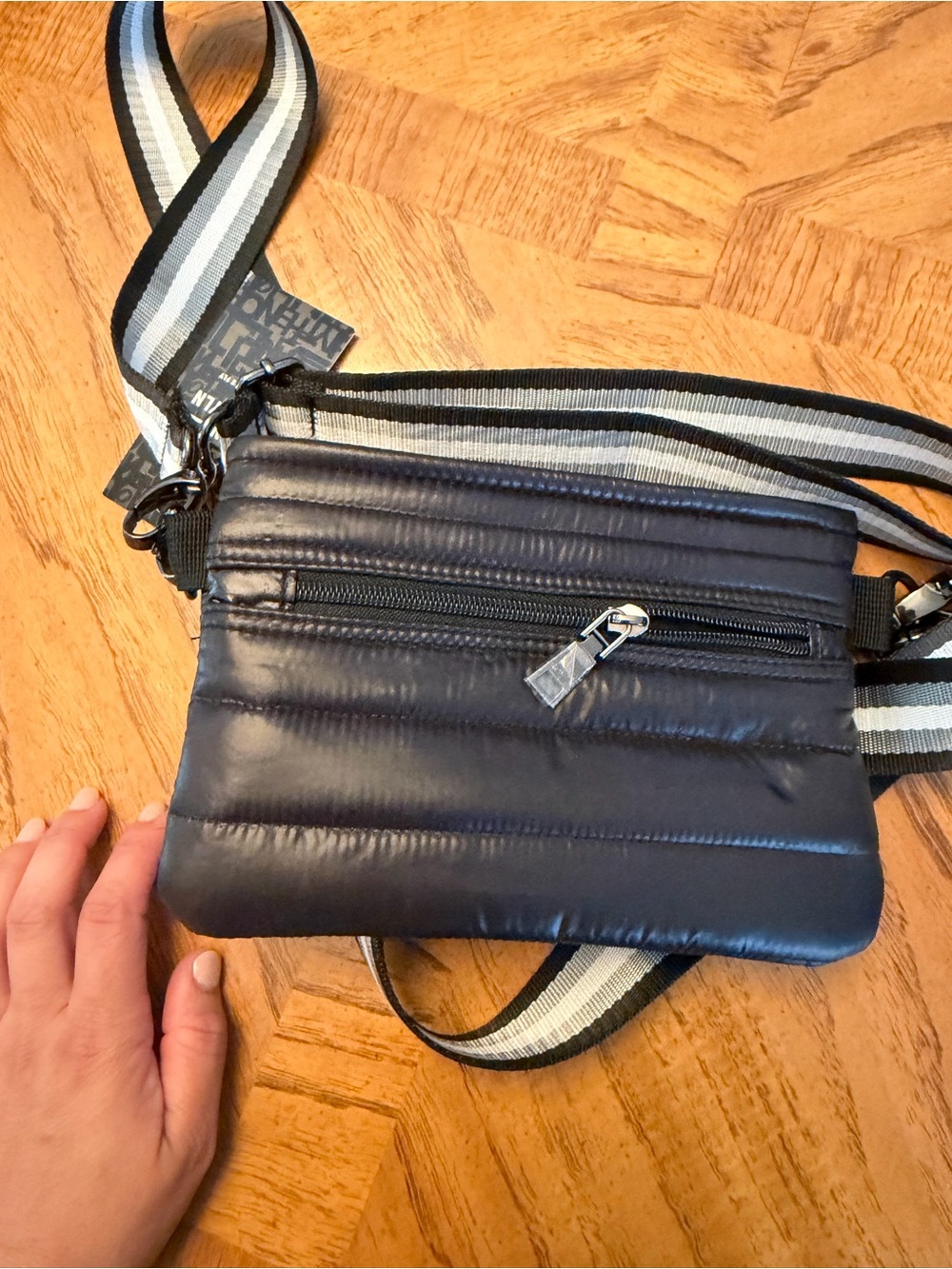 Think Royln Crossbody/Bum Bag – NWT - Picture 5 of 6